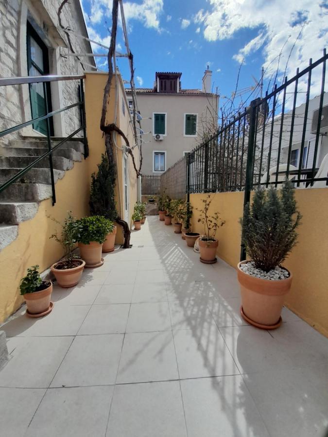 Luxury Mansarda Duplex - City Centre - Stone House Apartman Split Kültér fotó